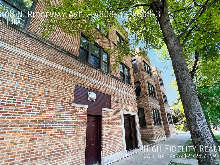 4808 N Ridgeway Ave #3 — Photo 1