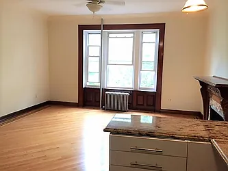 Rented by R New York