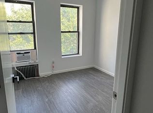 31-49 Steinway St #3, Astoria, NY 11103