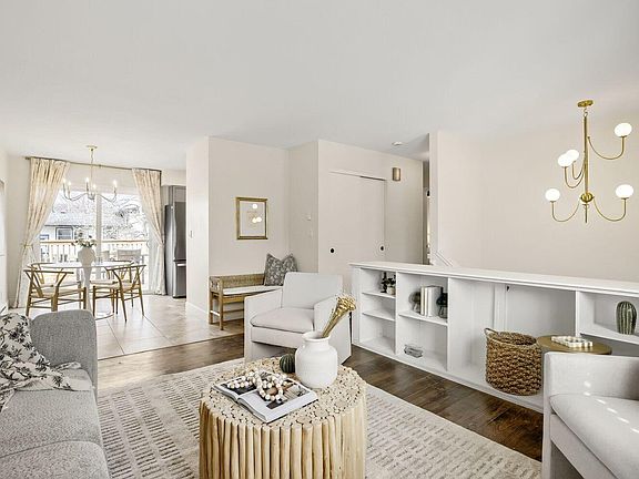 5th image of 825 Pear St