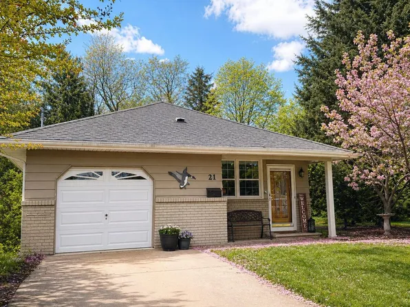 21 Mount Gannet Lane, Toms River, NJ 08753