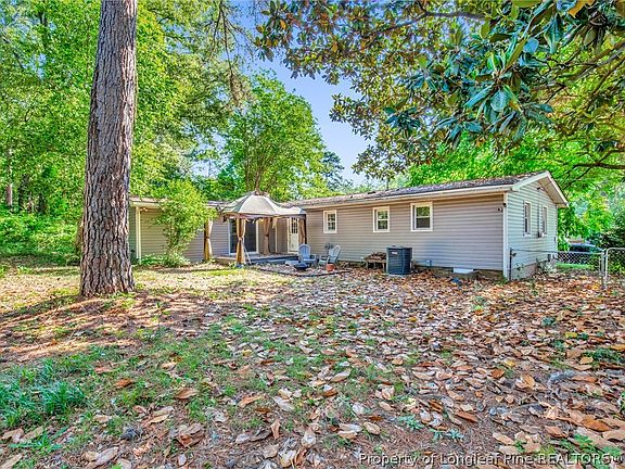 2nd image of 826 Stoneykirk Dr