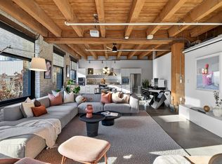 55 Cordova St E, Vancouver, BC