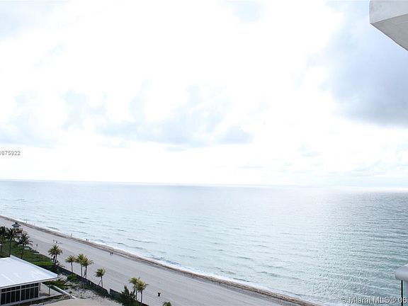 3rd image of 18683 Collins Ave #1204