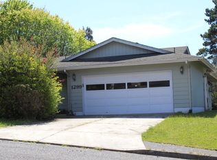 1299 Scott Ln, North Bend, OR