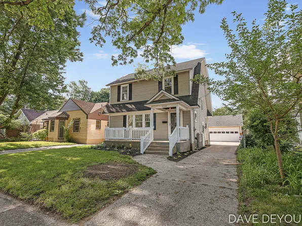1134 Hoyt St SE, Grand Rapids, MI 49507