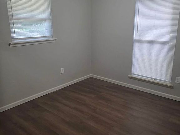 5th image of 3880 Pocasset St