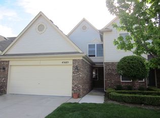 45685 Rathmore Dr, Macomb, MI 48044