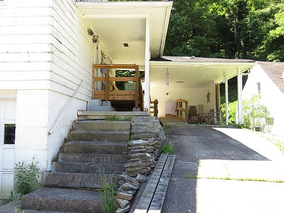 4th image of 4080 Pleasant Ave