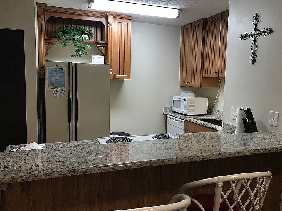 Granite counters!