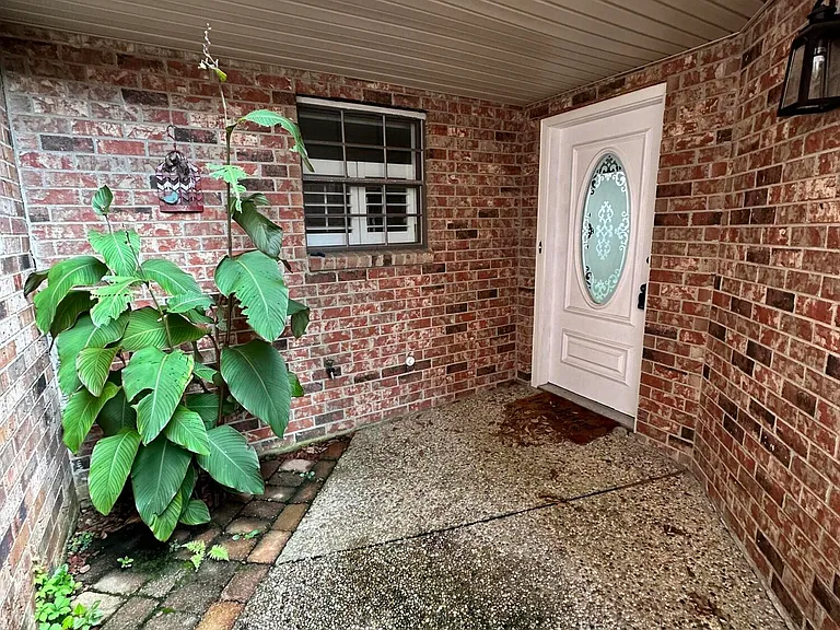 104 Ambiance Cir — Photo 3