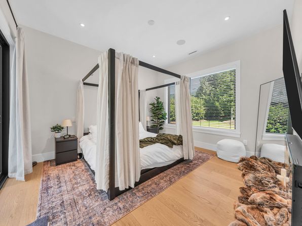 6 bedroom rental in West Vancouver — photo 27