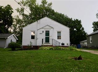 2615 53rd St, Des Moines, IA 50310