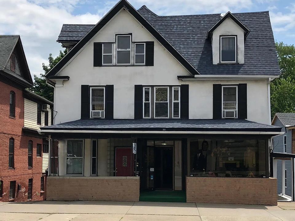 1st image of 84 Front St Floor 2