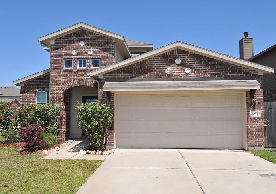 1st image of 9619 Landon Lake Dr