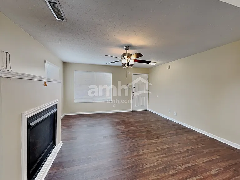 6580 Dunsdin Dr — Photo 5