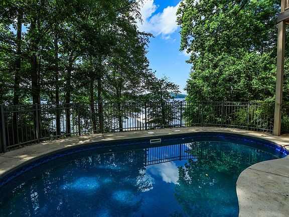 4th image of 318 Boulder Point Ln