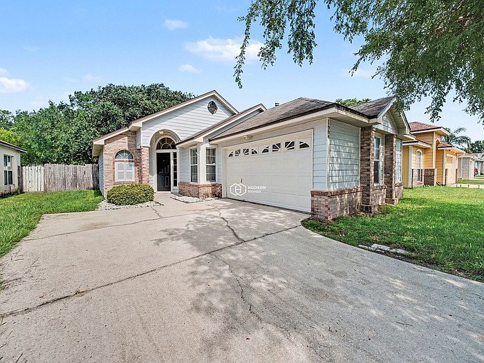 1st image of 1664 Hudderfield Cir W