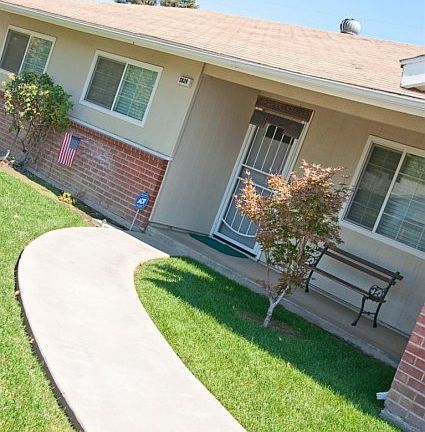 3rd image of 3824 S Linda Vista St