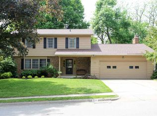 1775 Eden Ln, Dubuque, IA 52001