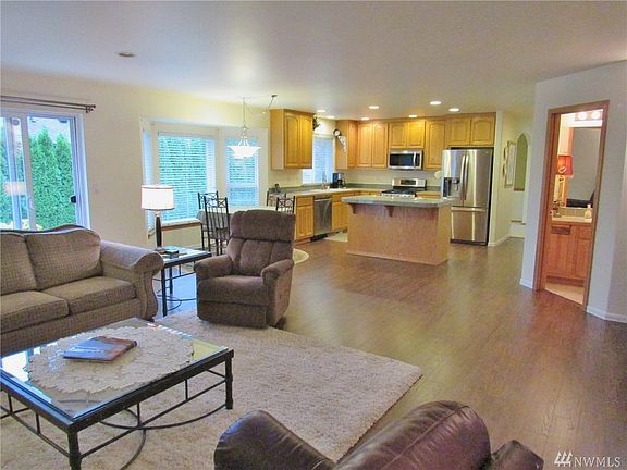 5th image of 8602 282nd St NW