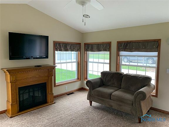 3rd image of 16180 County Road G