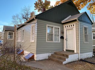 1127 Thurston St, Manhattan, KS 66502