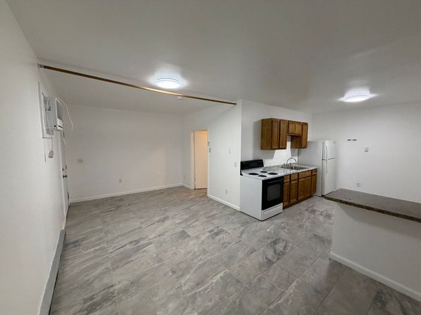 79-81 Exposition Ter