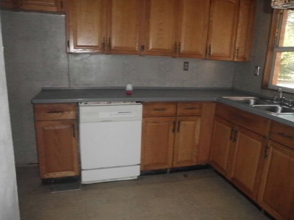 3rd image of 2332 Milrany Ln