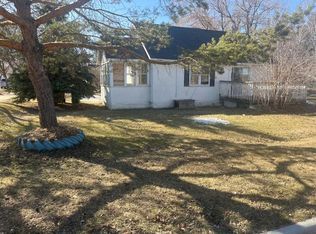 5402 S 50th St, Lloydminster, AB T9V 0M9