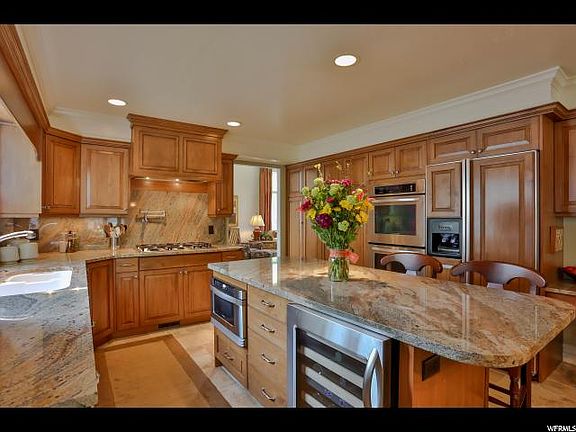2nd image of 2607 E Cruise Bay Ct