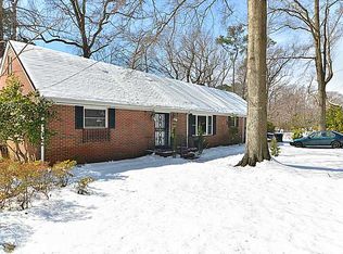 5023 Pinecroft Ln, Portsmouth, VA 23703