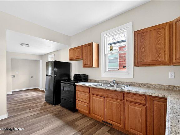 5th image of 4021 Sunset Ave