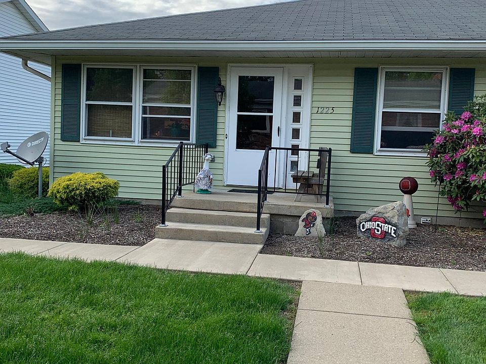 1st image of 1225A Somerset Dr