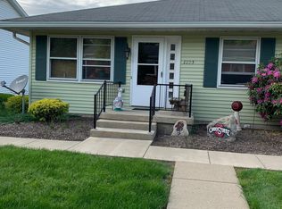 1225A Somerset Dr, Salem, OH 44460