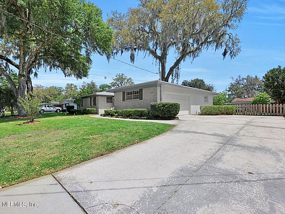 4th image of 2839 CEDARCREST Drive