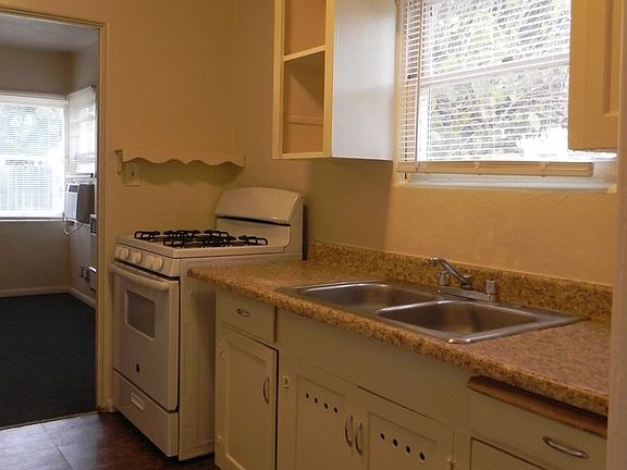 5th image of 1002 S Magnolia Ave #1004