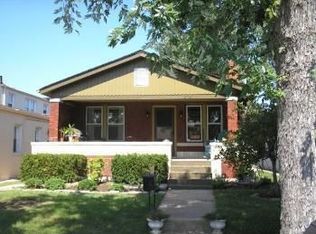 5751 Holly Hills Ave, Saint Louis, MO 63109