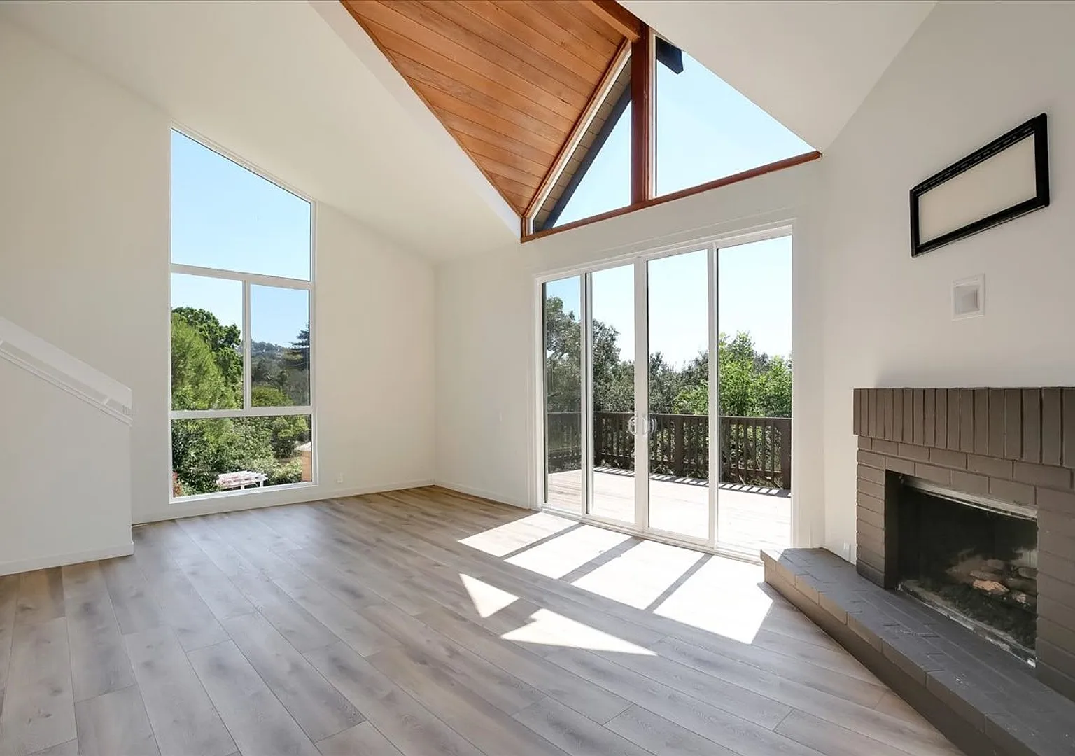 827 Cheltenham Road, Santa Barbara — Photo 2