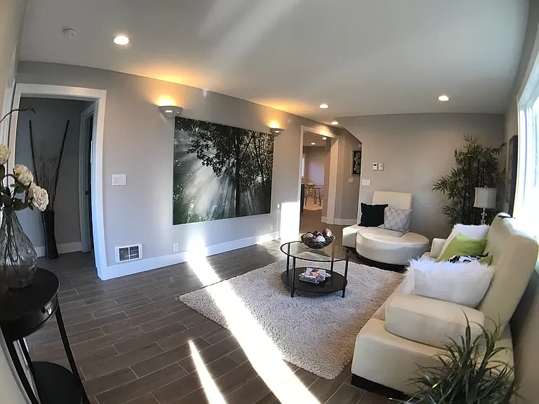 826 Sunset Blvd NE — Photo 7