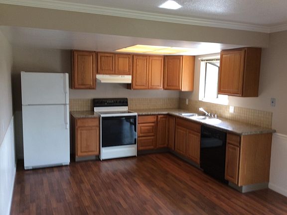 3rd image of 208 Livingston Ave