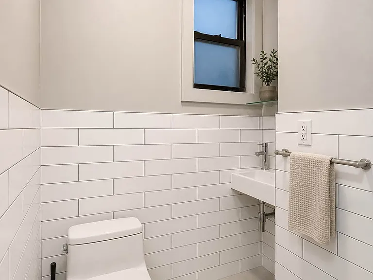 1351 Hancock St #1 — Photo 6