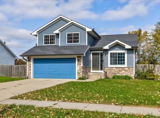 3010 E Kenyon Ave, Des Moines, IA 50320