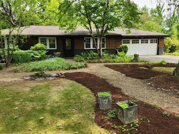 3739 Windover Rd, Murrysville, PA 15668