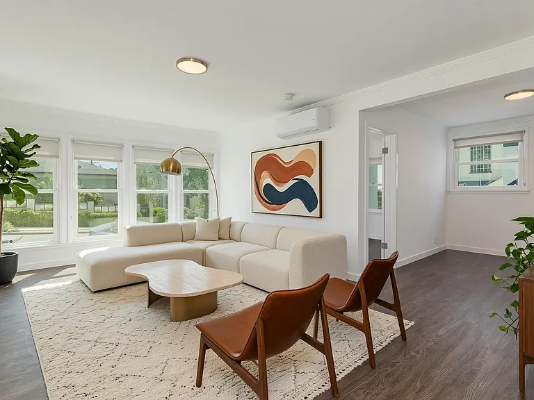 5560 Packard St #5560 — Photo 3