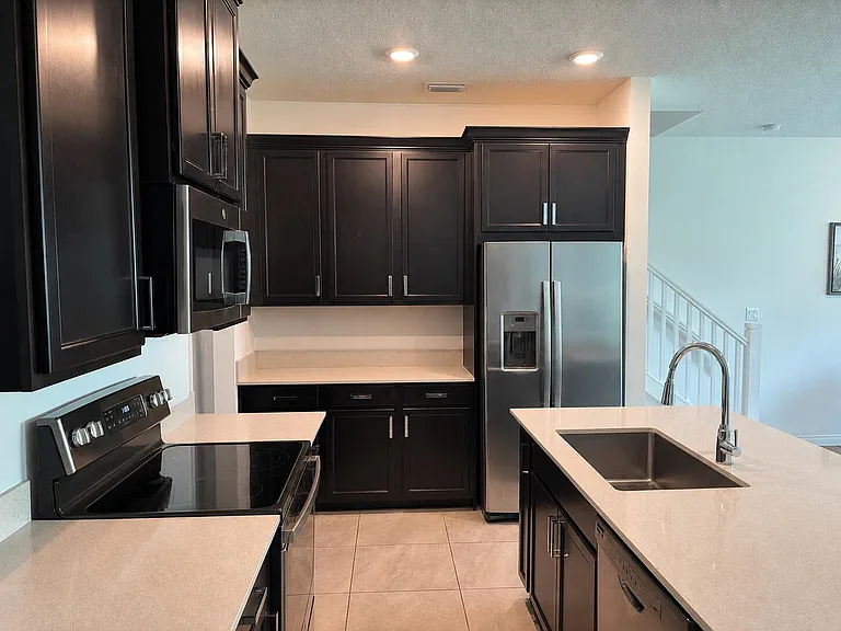 4329 Veleiros Ave — Photo 4
