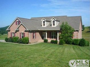 540 Bridle Path Ln, Hartsville, TN 37074