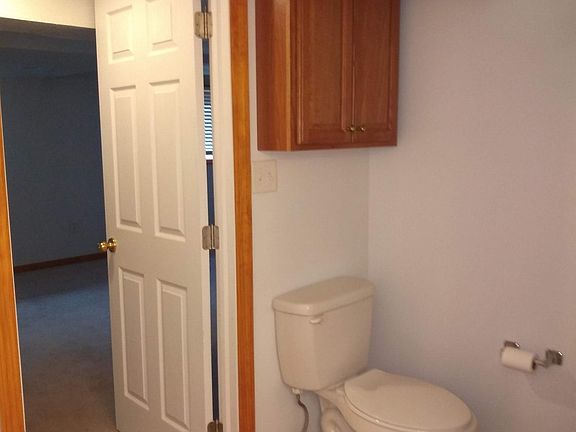 3rd image of 330 College Park Dr