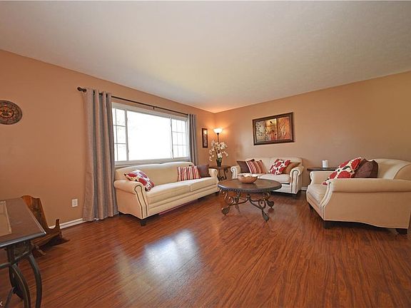 2nd image of 769 Poplar Dr