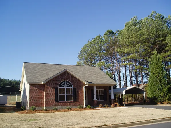 294 Oakwood Dr, Greenwood, SC 29649